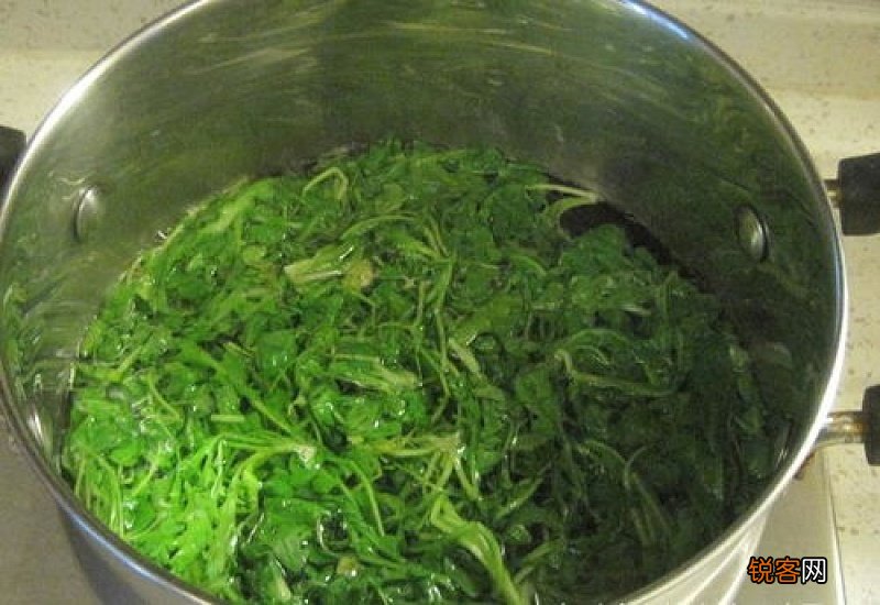 苔菜为什么吃前要焯一下水 焯水是为了去除有害物质
