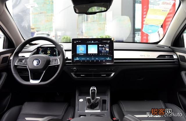 10万以内能买国产的轿车吗,省油耐用的有推荐吗？