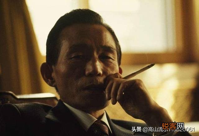 网传韩国极右翼势力网上威胁要暗杀现总统,戏谑文在寅下台或被判刑19年,你咋看？
