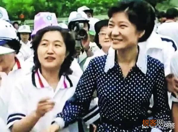 为什么有些韩国总统都已经成为了总统却还要去坐牢呢？对此你怎么看？
