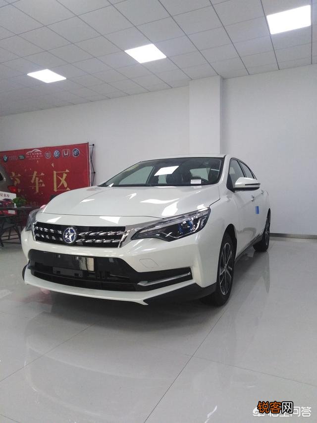 十万元以下能买什么车？求推荐？