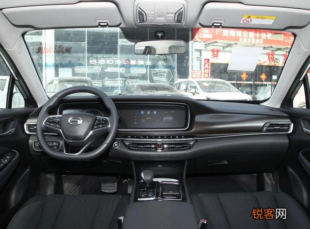 普通家庭第一辆车建议买哪一款合适,十万左右的？