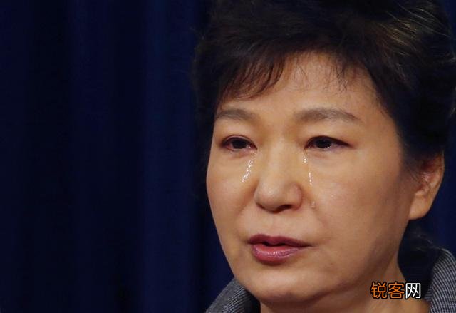 韩国第一任女总统朴槿惠可能会将牢底坐穿,她下场为什么这么惨？