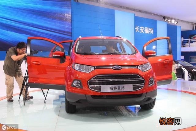 想买辆十万以下的SUV,油耗低的,有什么推荐的？