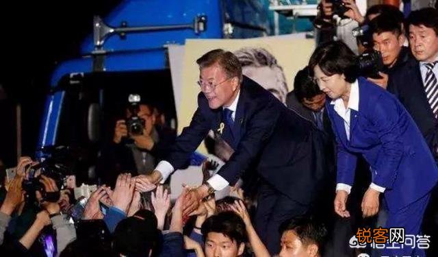 韩国总统下场都不好,当韩国总统对他们个人有什么好处？