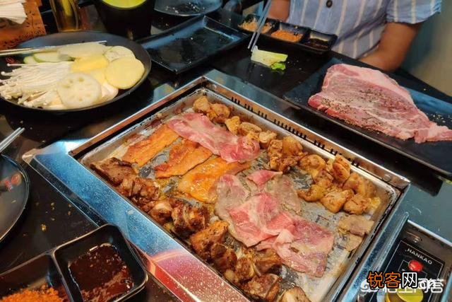 想去吃烤肉自助餐但又不会烤肉,怎么办?有谁可以教教我吗？