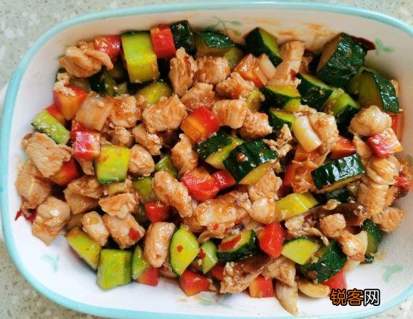 宫保鸡丁怎么做才好吃又简单 鸡肉鲜嫩入味又不柴