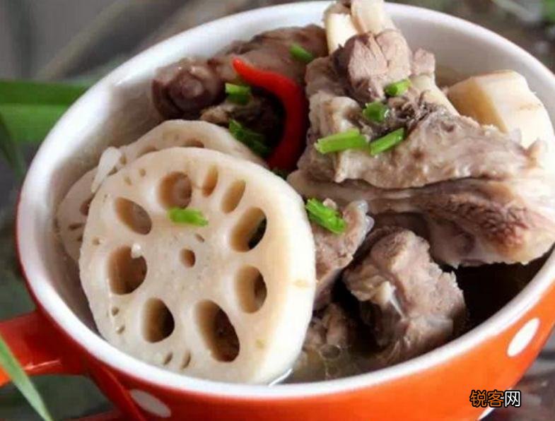 炖莲藕汤的做法 软糯鲜香不发黑