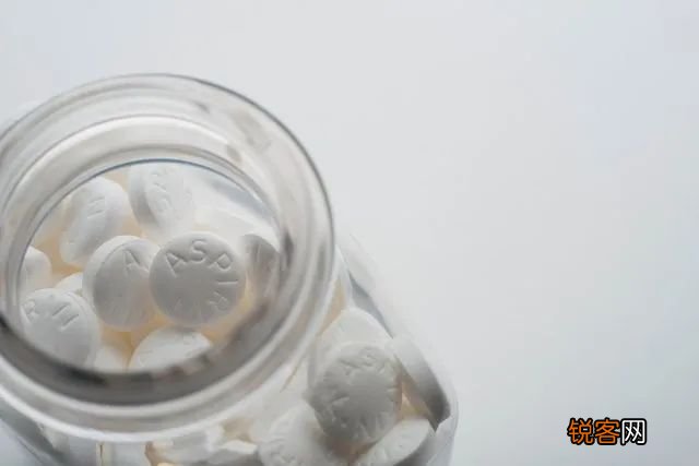 怎样延长插花的寿命 延长插花寿命的9个技巧