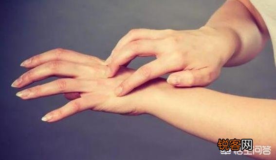 有人说一旦“脸上”有这3种表现,十有八九是“肝毒”太深了,指的是什么？