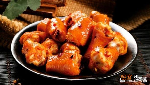 有人说一旦“脸上”有这3种表现,十有八九是“肝毒”太深了,指的是什么？