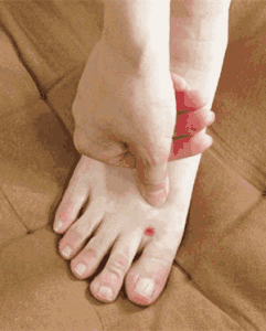 有人说一旦“脸上”有这3种表现,十有八九是“肝毒”太深了,指的是什么？