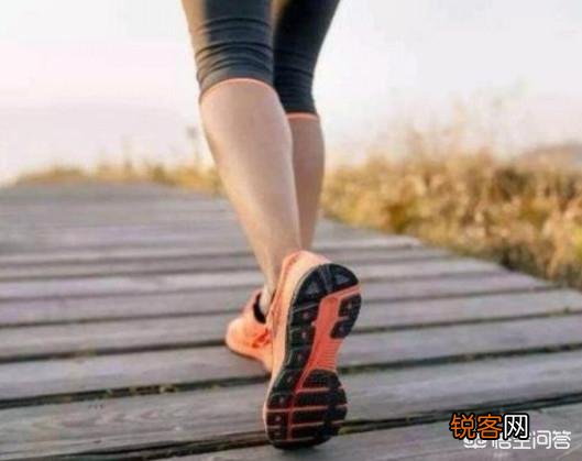 有人说一旦“脸上”有这3种表现,十有八九是“肝毒”太深了,指的是什么？