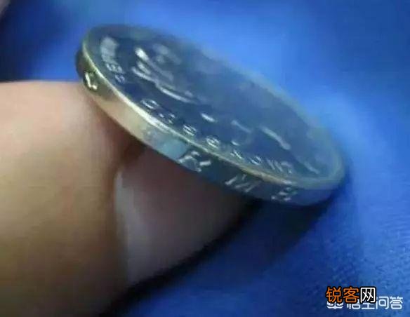 有人说一旦“脸上”有这3种表现,十有八九是“肝毒”太深了,指的是什么？