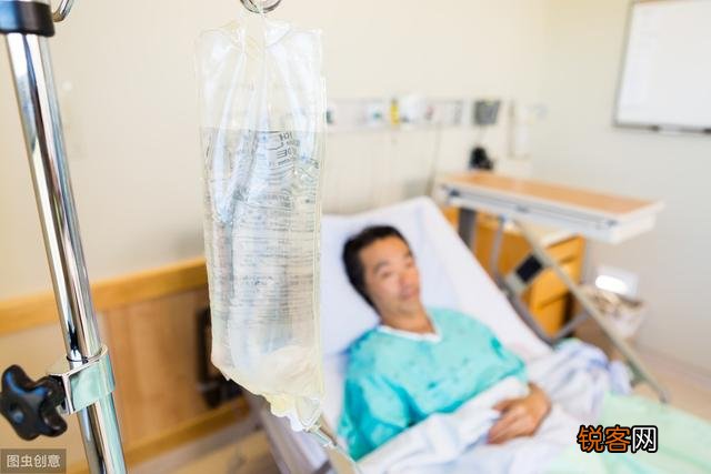 32岁男子,肝硬化入院,提醒：身上若有\＂2红\＂,及时就医检查,具体指什么？