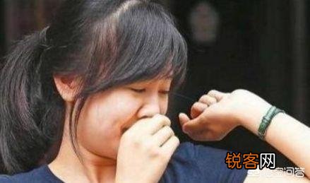 肝癌不是悄无声息,身体出现“2臭、3痛、4红”,已经提前通知。你知道是什么?