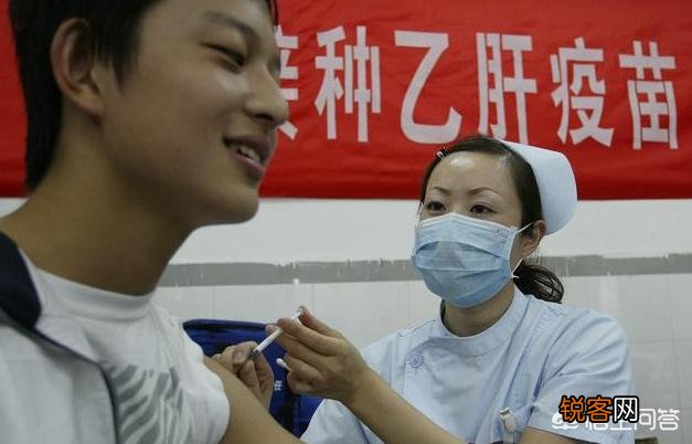 有人说,出现“两痣,三黄”,马上查查肝,警惕肝癌,指的是什么？