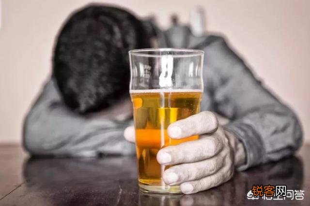 不管男女,身体出现这种“红痣”,说明你的肝脏病变了,究竟指的什么样的红痣？