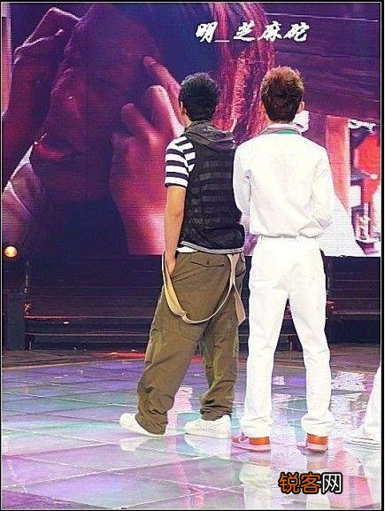 董子健176的身高竟比169的孙怡矮,还有哪些明星的百科词条身高作假？