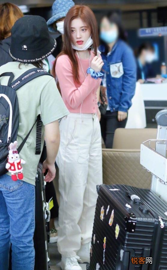 董子健176的身高竟比169的孙怡矮,还有哪些明星的百科词条身高作假？