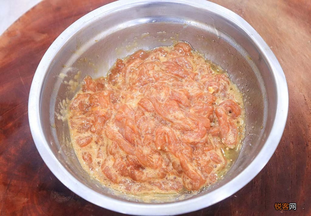 青椒炒肉丝的做法 青椒炒肉的步骤