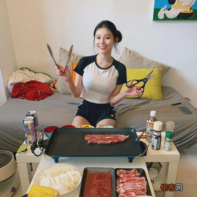 现实版奶茶西施 长相甜美，身材有料