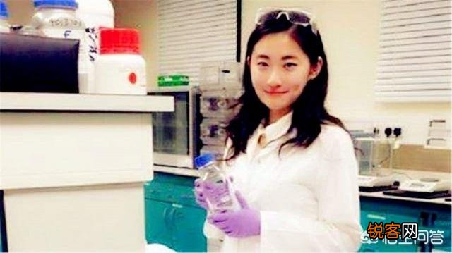 中国高考史上最厉害的2位高考状元——何碧玉和王端鹏,10年后的发展如何？