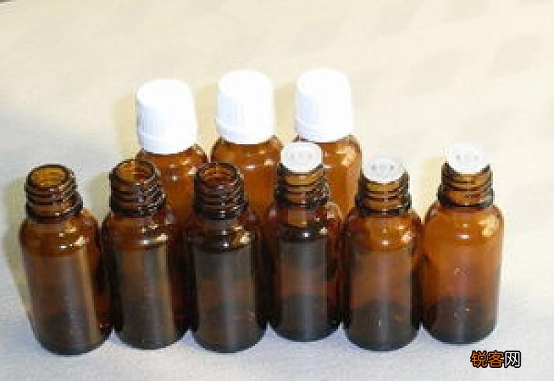 小瓶香水可以带上飞机吗?