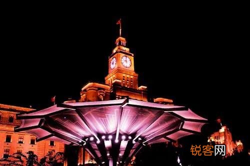 上海外滩多是现代化高楼大厦,为啥那么吸引人去玩？