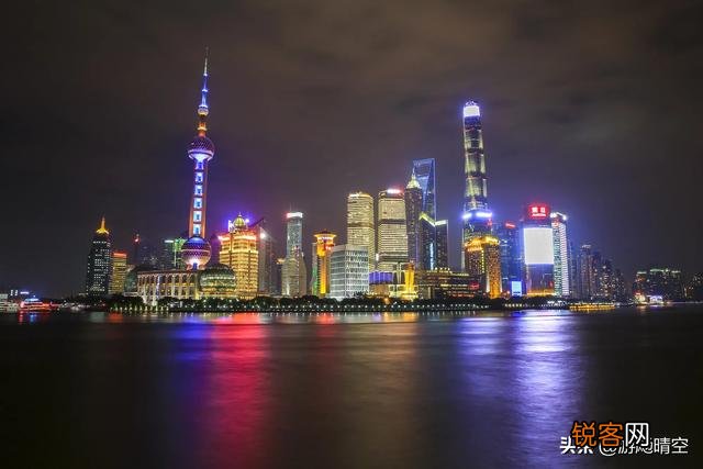 上海市中心有哪些高楼可以爬楼摄影？