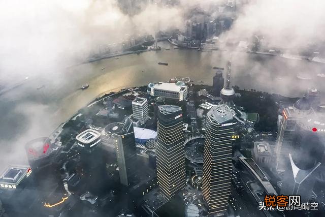 上海市中心有哪些高楼可以爬楼摄影？