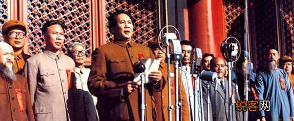 神话故事中愚公为什么是选择移山而不是搬家呢？