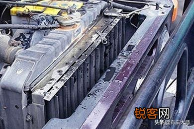 汽车水箱漏水怎么办 老司机教你方法