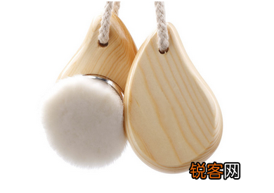 洁面刷的好处和坏处 洁面刷适合什么肤质的人使用