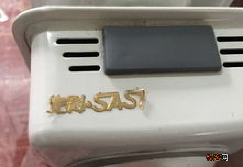 微波炉冒火花还能用吗