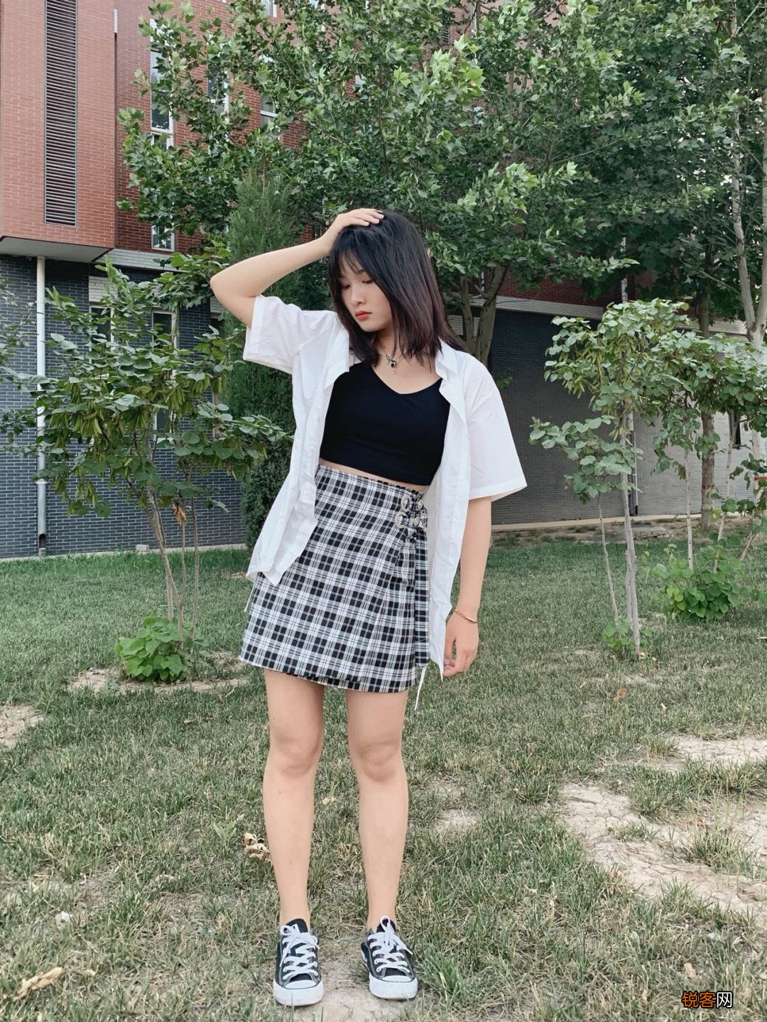 粗腿女生怎么穿才显瘦 记住这5个小技巧，再粗也能显腿细