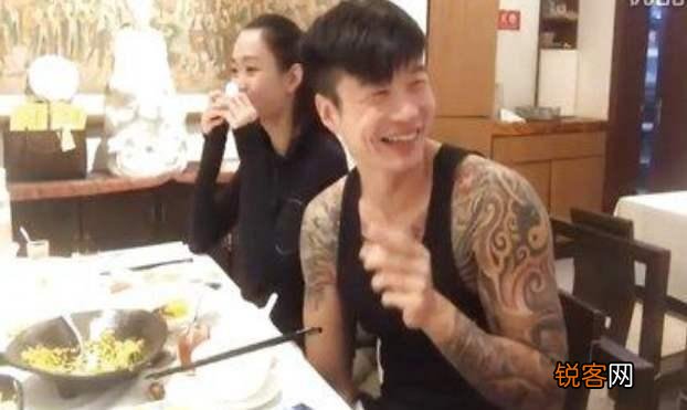 我就想问问“帝师”是谁,总是能刷到他,点开过一两次,也没看懂？