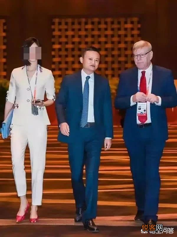 阿里巴巴辞职美女狂蹭马云热点,这事儿你怎么看?