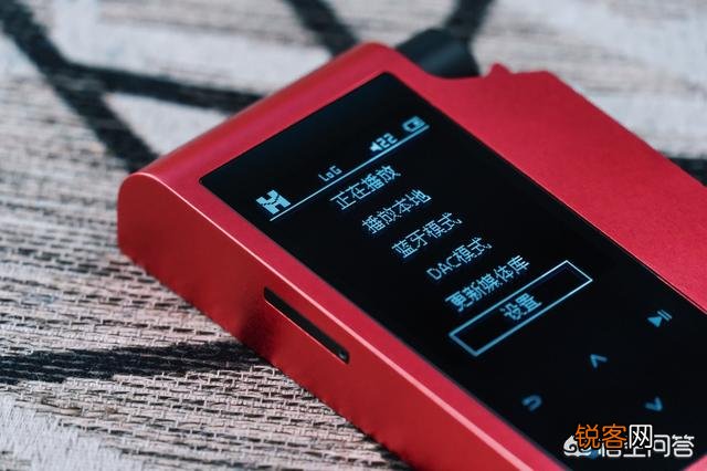 红衣太子r2r2000和乾龙盛361哪个音质好？