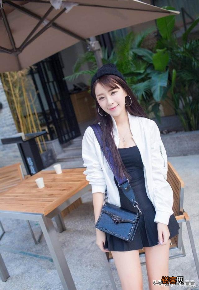 王曼妮就是只能看上马云、马化腾这样的,可是他们会看的上她嘛？