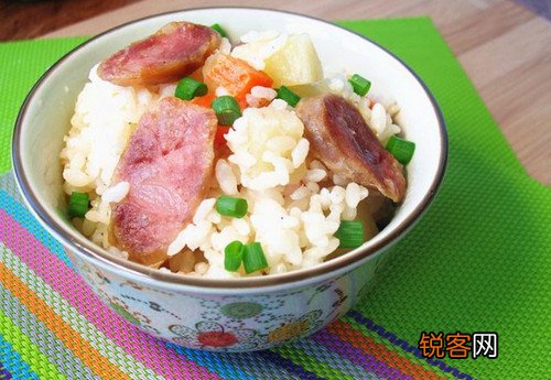 香肠焖饭