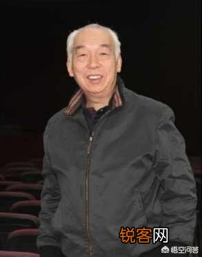新中国成立以来,中国男子乒乓球选手按实力和贡献来比,谁可排进前十名呢？