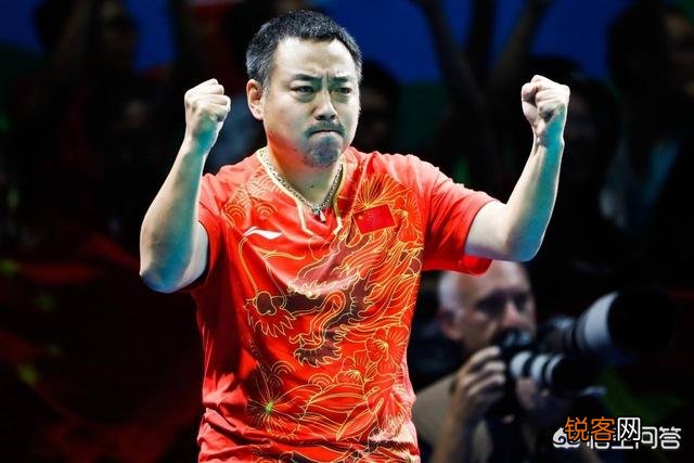 新中国成立以来,中国男子乒乓球选手按实力和贡献来比,谁可排进前十名呢？
