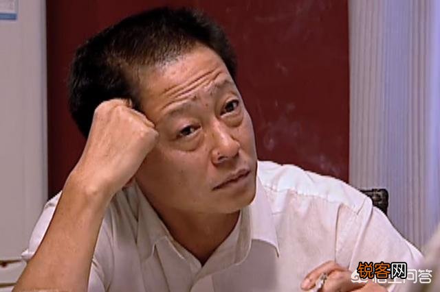 《天道》中芮小丹是因公殉职,而原著小说中并不是,这是编剧对丁元英的饶恕吗？