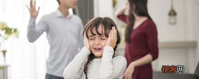 如何教育孩子不踢被子 怎么教育孩子不踢被子
