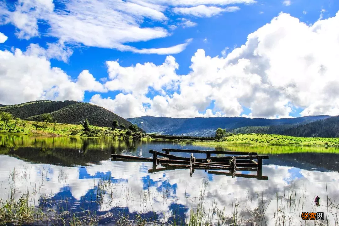 香格里拉和泸沽湖哪个更值得去 香格里拉还是泸沽湖好玩