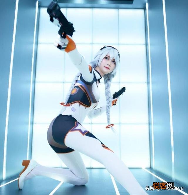 为什么喜欢玩崩坏三？