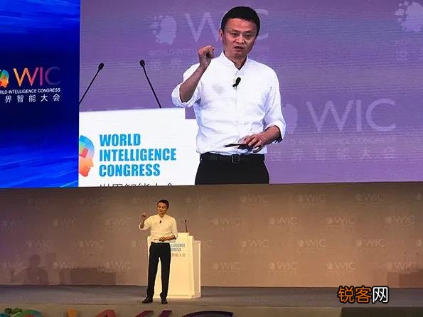 马云那么有钱,为什么对老婆那么专一,他真的从未出轨吗？