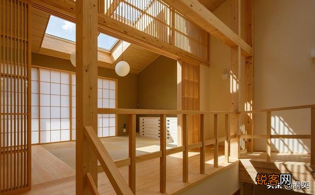 日本动漫里家家都住别墅,现实中日本土地资源有那么富裕吗？