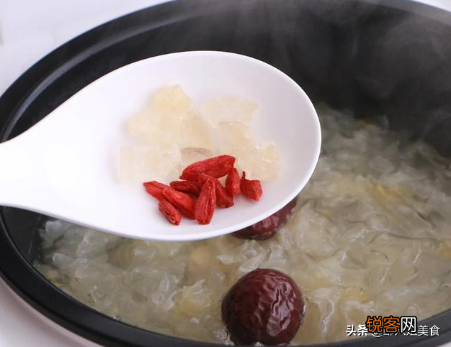银耳汤的正确做法 银耳出胶多很粘稠